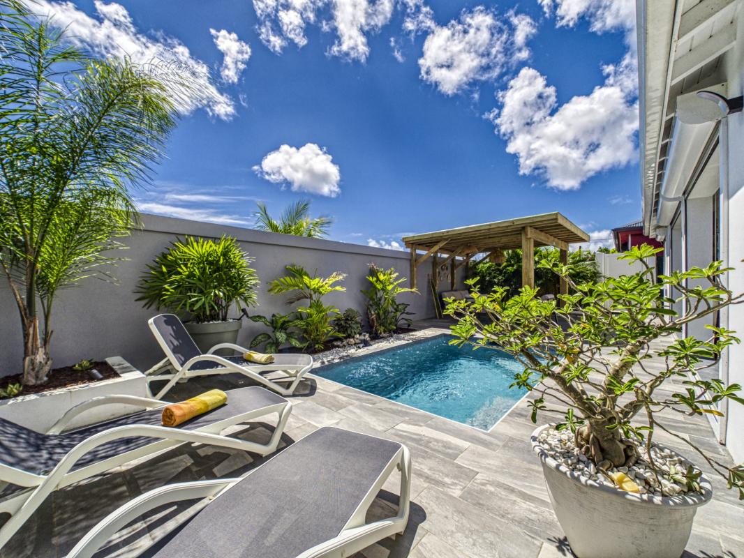 8.Guadeloupe Saint-François- location villa 4 peorsnnes-piscine